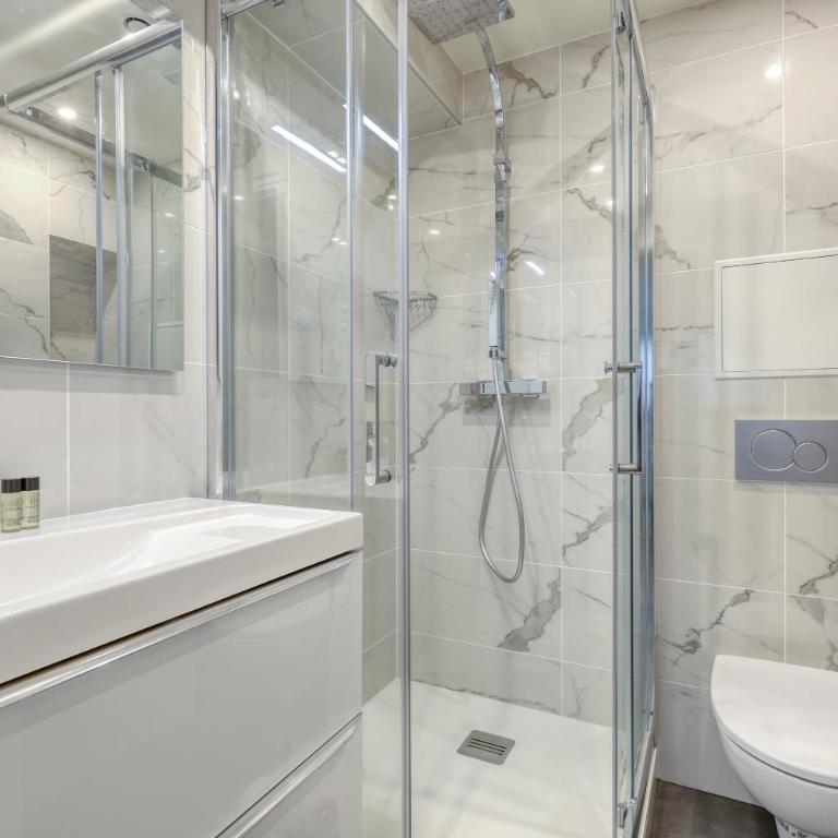 Branded New 4 Bdrs Flat - Huge Terrace - Prime Loc - Appartement avec Terrasse - 17