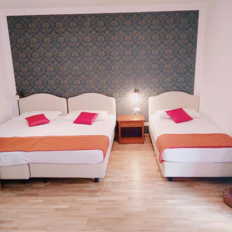 Hotel Fenicia - Camera Tripla - 5