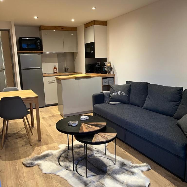 Appart au centre de la station, entièrement rénové, , parking privé et wifi gratuit - Two-Bedroom Apartment - 8