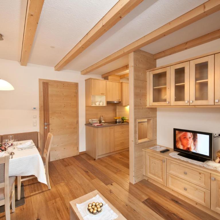 Ciasa Sunara - Apartment mit 1 Schlafzimmer - 1
