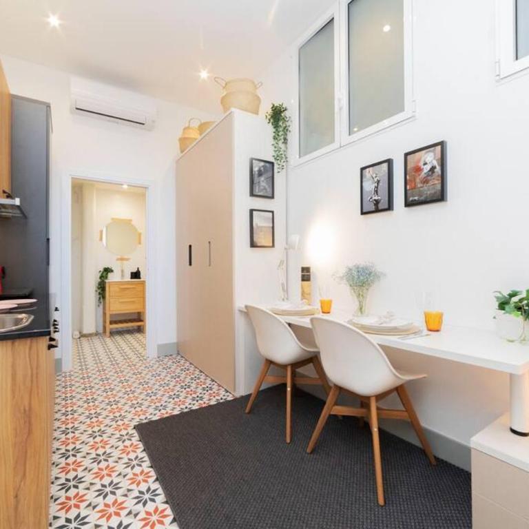 The Golden Lady (1) - One-Bedroom Apartment - 2
