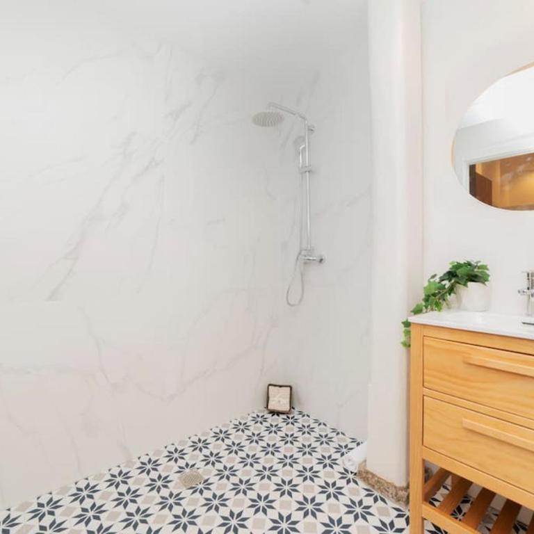 The Golden Lady (1) - One-Bedroom Apartment - 4