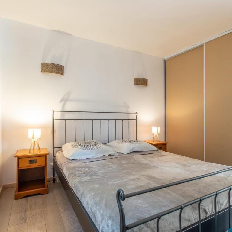 LB Vacation Rentals I Quiet Large 3-Bedroom Apartment with Terrace, Garden & Incredible Mountain View - Appartement - 20