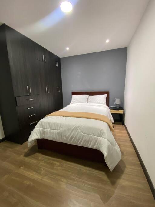Lindo Departamento cerca del centro de la ciudad - Apartamento de 2 dormitorios - 6