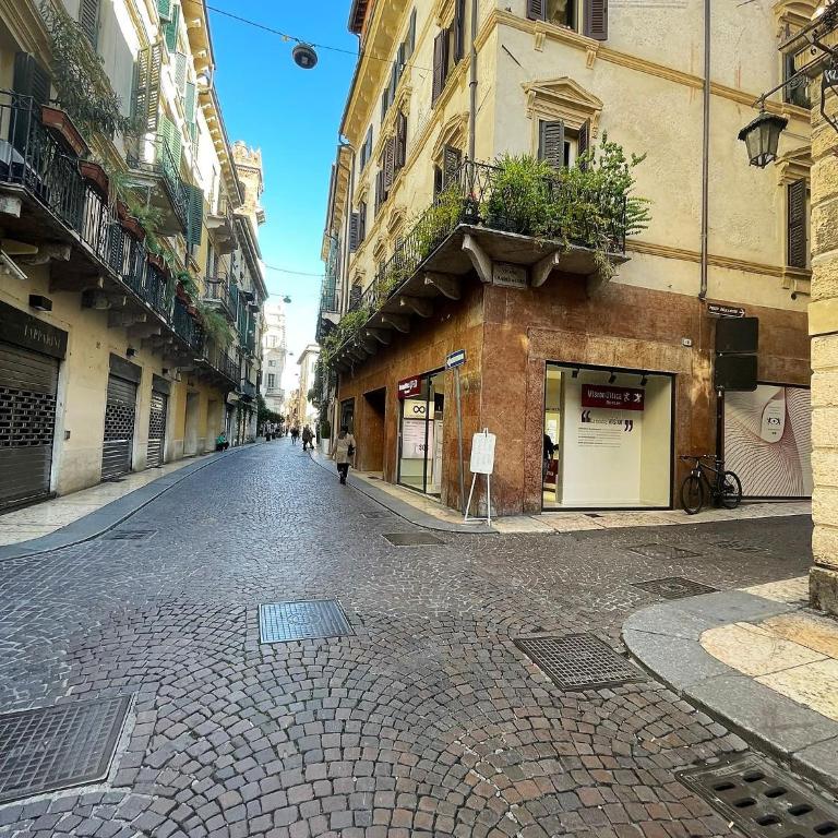 Magnolia Home - Piazza delle Erbe - One-Bedroom Apartment - 15