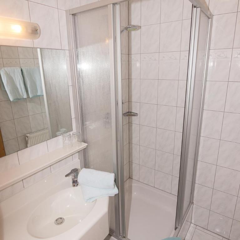 Schiederhof - Doppelzimmer mit Balkon - 6