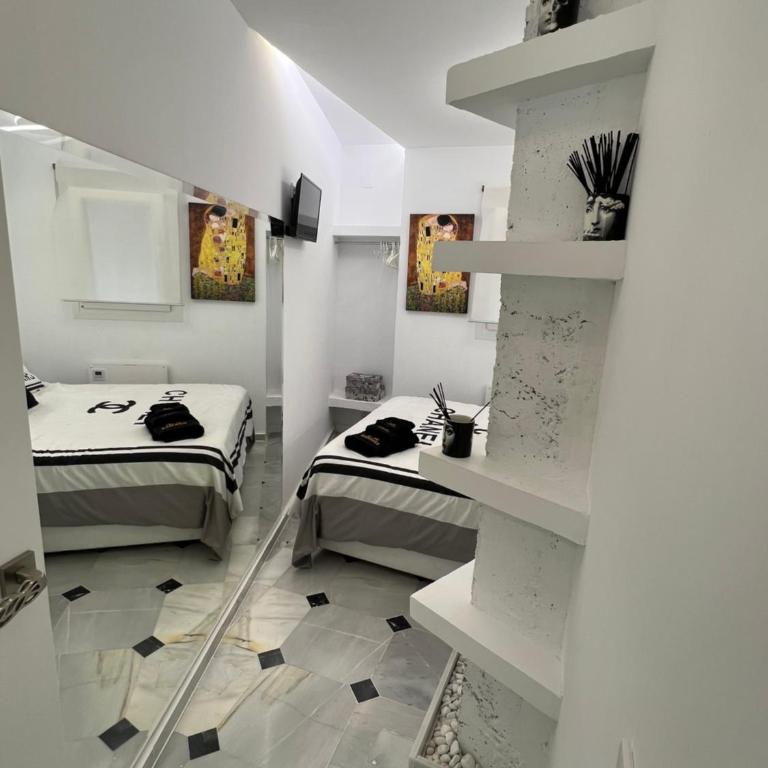FASCINANTE Hogar en Cabo Pino en MARBELLA - Two-Bedroom Apartment - 16
