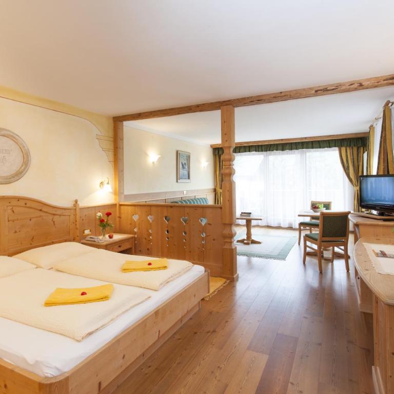 Hotel Der Tharerwirt - Camera Matrimoniale Superior con Balcone - 5