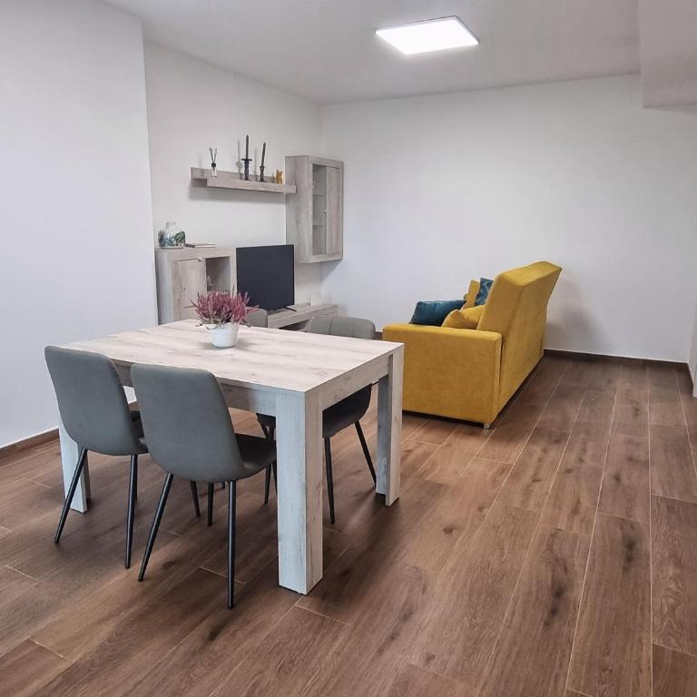 SUITE GENTILE - Appartamento con 2 Camere da Letto - 4