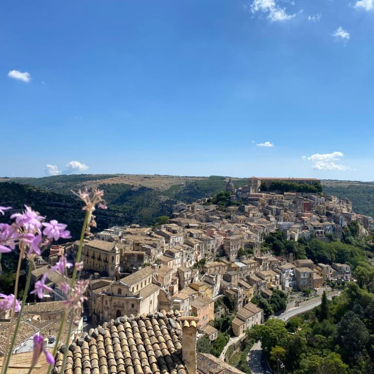 Super Giù - Rooftop Skyline - Two-Bedroom House - 17