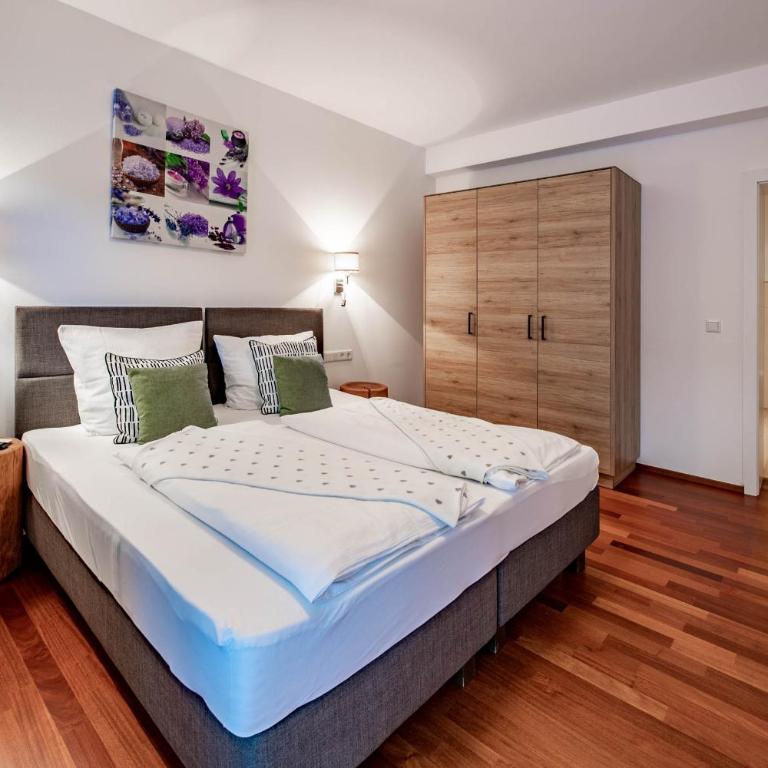 Aparthotel Eichenhof - Appartement Panorama - Apartment mit Seeblick - 31