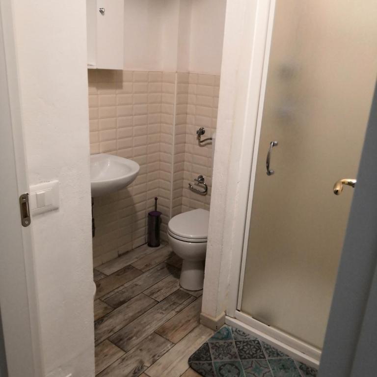 B&B Matteotti 23 - Camera Deluxe (2 Adulti + 1 Bambino) - 5