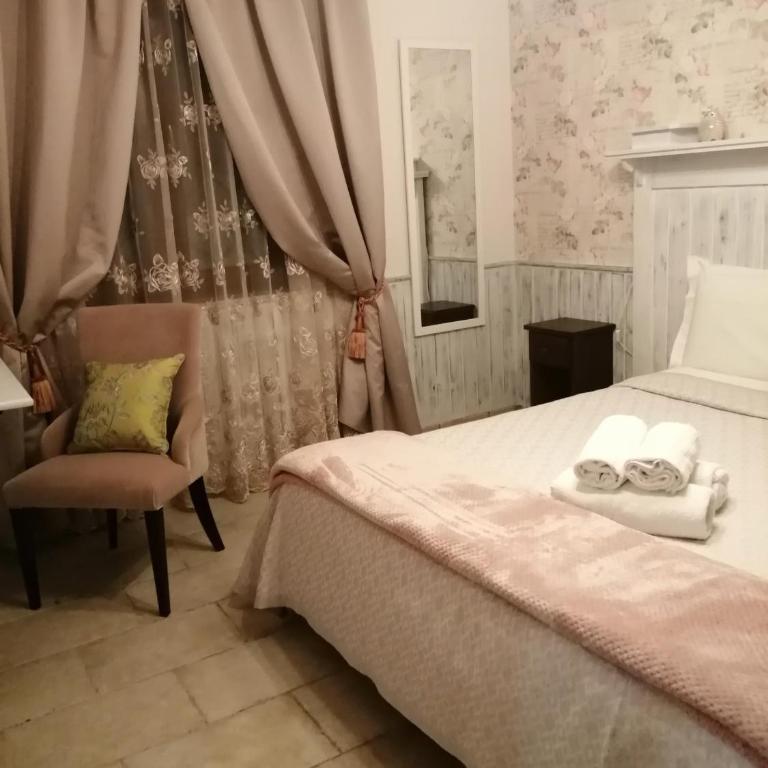 EneaHouse - Camera Matrimoniale - 1