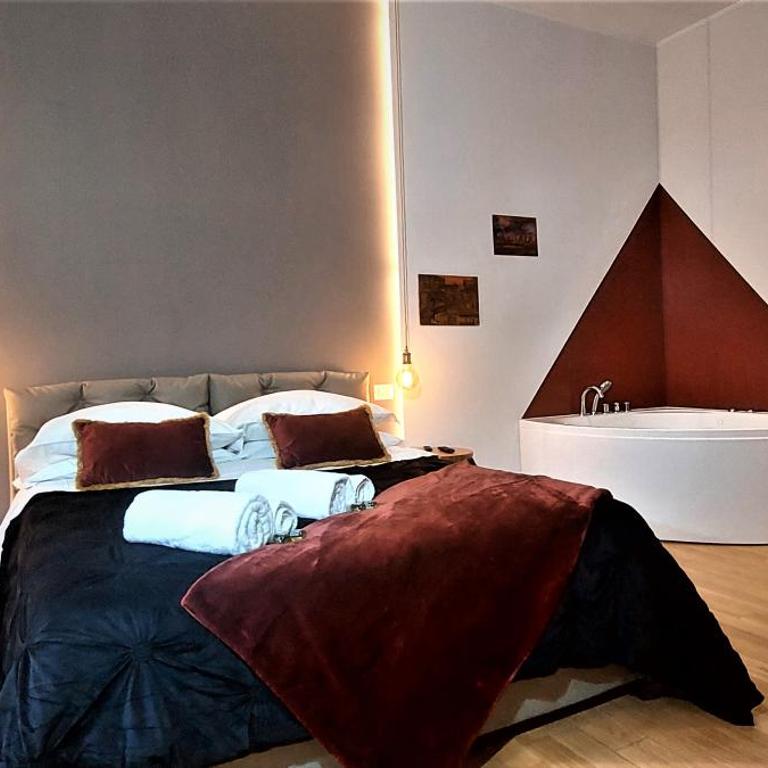 Vatican Rome Suite - Zimmer mit Kingsize-Bett und Whirlpool - 2