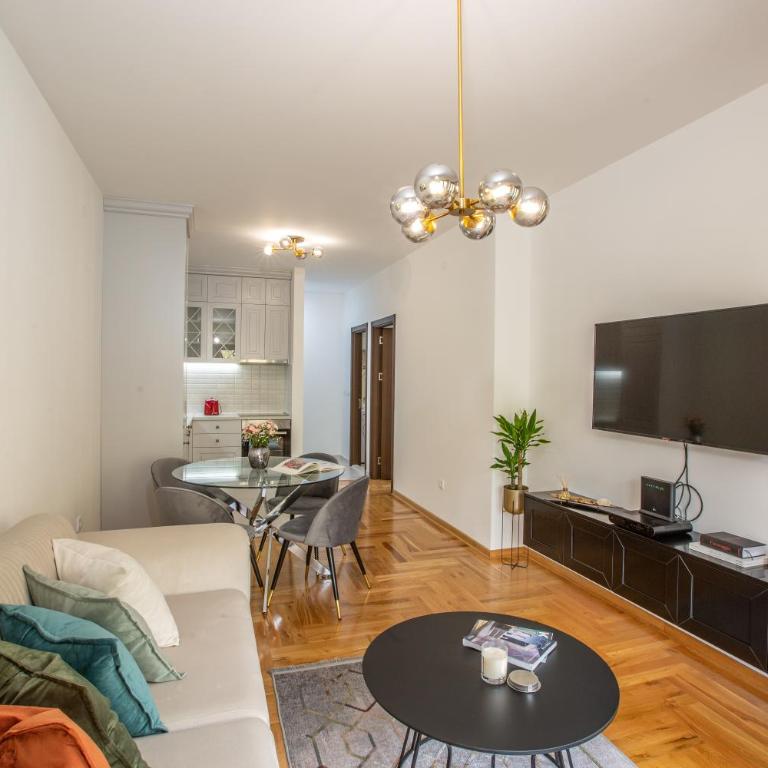 Apartment Poetica Del Mare, Budva, Bečići - One-Bedroom Apartment - 11