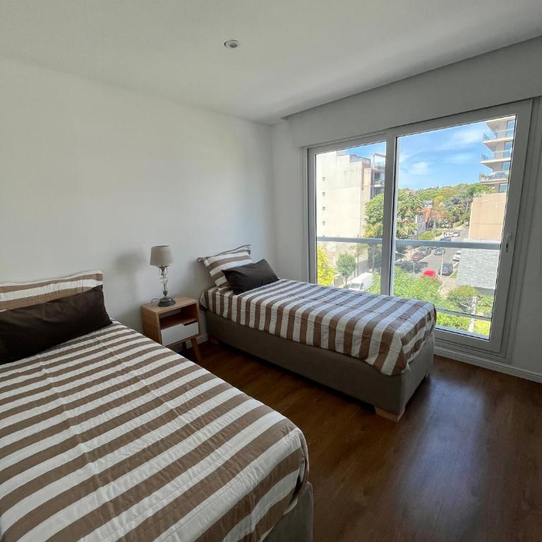 Roca Trust II Semipiso de 3 ambientes para 4 personas en zona güemes con cochera - Two-Bedroom Apartment - 12