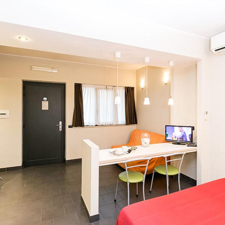 Hotel Residenza Gra 21 - Appartamento Familiare (2 Adulti + 2 Bambini) - Dependance - 3