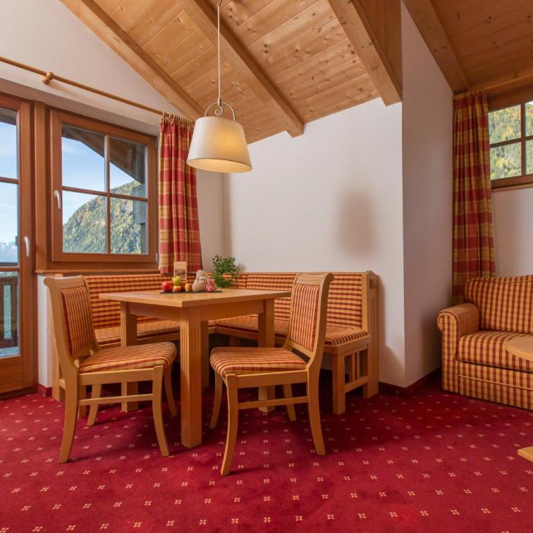 Berghotel Johanneshof - Familienzimmer mit Balkon - 1