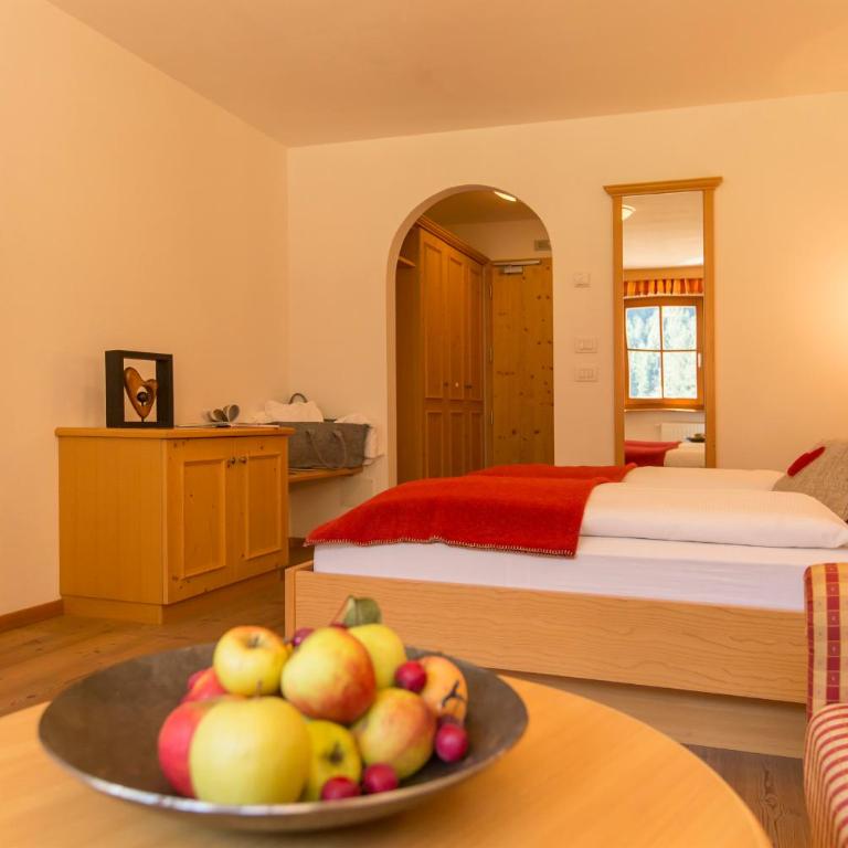 Berghotel Johanneshof - Doppelzimmer mit Balkon - 3