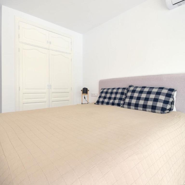 Graham Holiday Rentals - Magnolia - Villa with Private Pool - 22