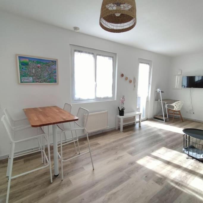 Spacieux studio dans résidence avec parking privé - Appartement 1 Chambre - 8