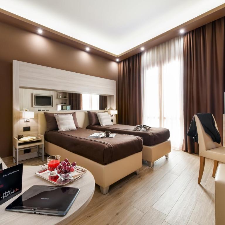 Hotel Trapani In - Two Connecting Rooms (3 Adults) - 2
