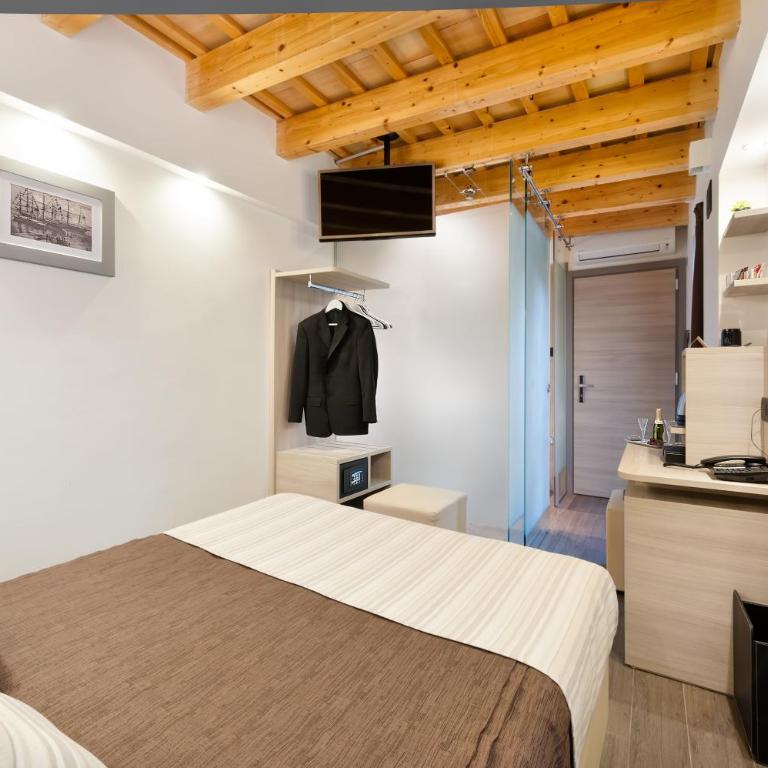 Hotel Trapani In - Small Double Room with Terrace - 8