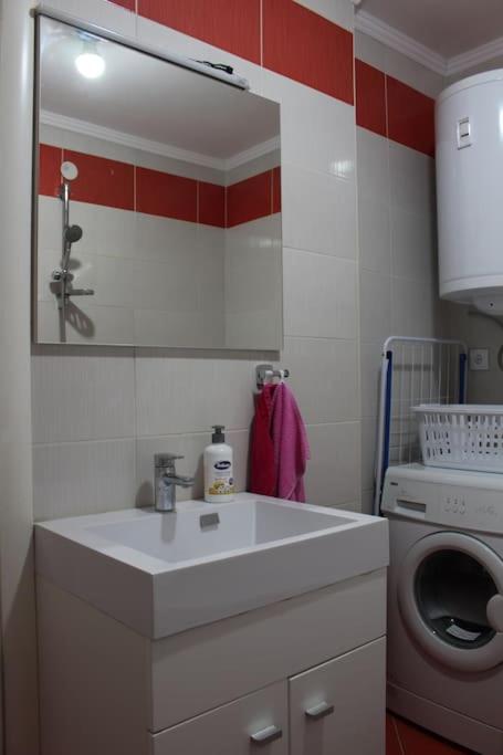 Comfortable apartment near the City Center - Apartman sa 1 Spavaćom Sobom - 16