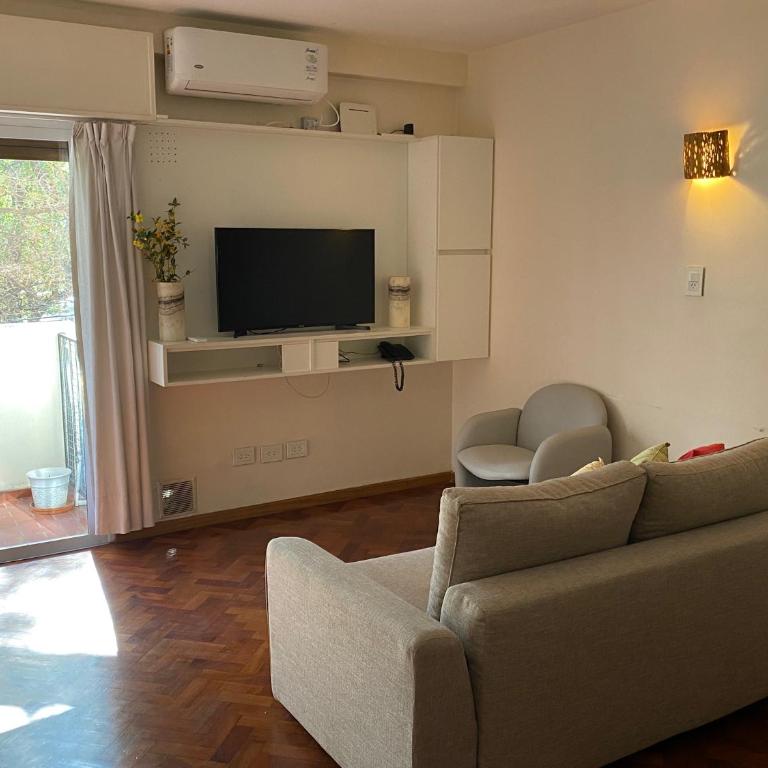 Cómodo departamento en el centro de Mendoza - Apartamento de 2 dormitorios - 4