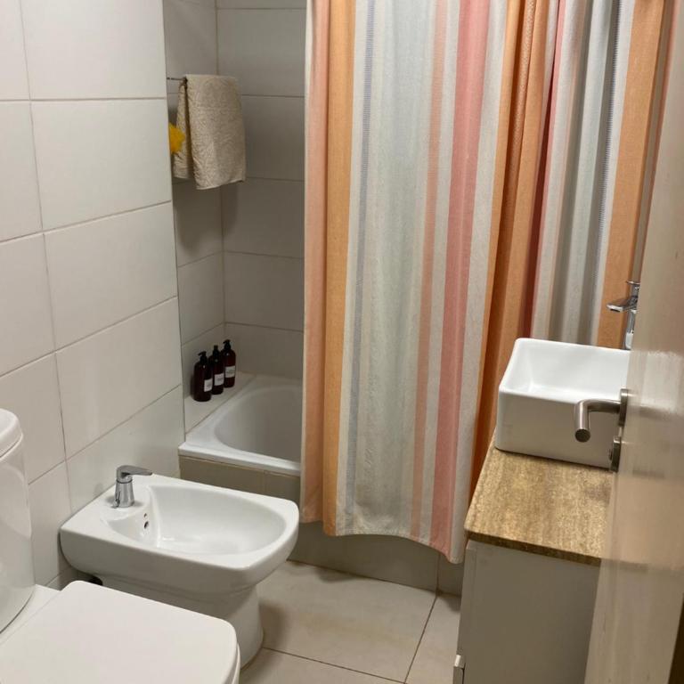 Cómodo departamento en el centro de Mendoza - Apartamento de 2 dormitorios - 10