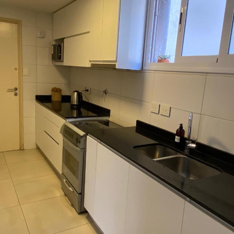 Cómodo departamento en el centro de Mendoza - Apartamento de 2 dormitorios - 10