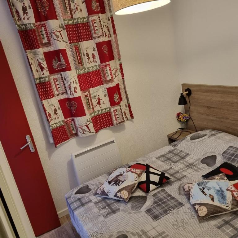 Agréable appartement de 6 pers au pieds des pistes ,wifi gratuit à Saint-Sorlin-d'Arves labelise 3 étoiles au gîte de France - Appartement 2 Chambres - 9