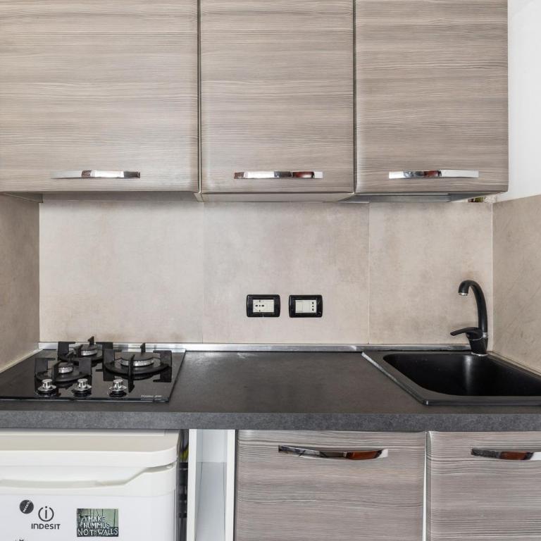 Studio Malcontenti con Terrazzo by Wonderful Italy - Studio Apartment - 11