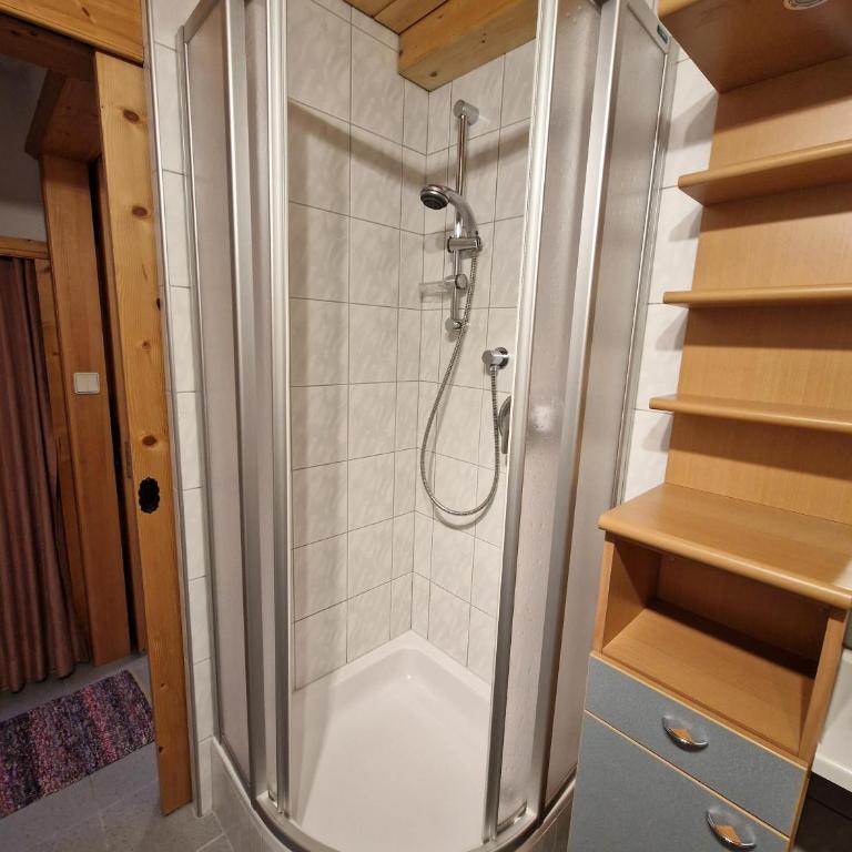 Haus Frei-Nagele - Apartment mit Dusche - 11