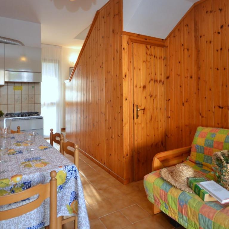 Villa Marina - Two-Bedroom Apartment - 14