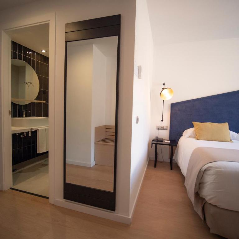 Hotel Roc Meler - Habitación Doble Superior con vistas a la montaña - 1 o 2 camas - 2