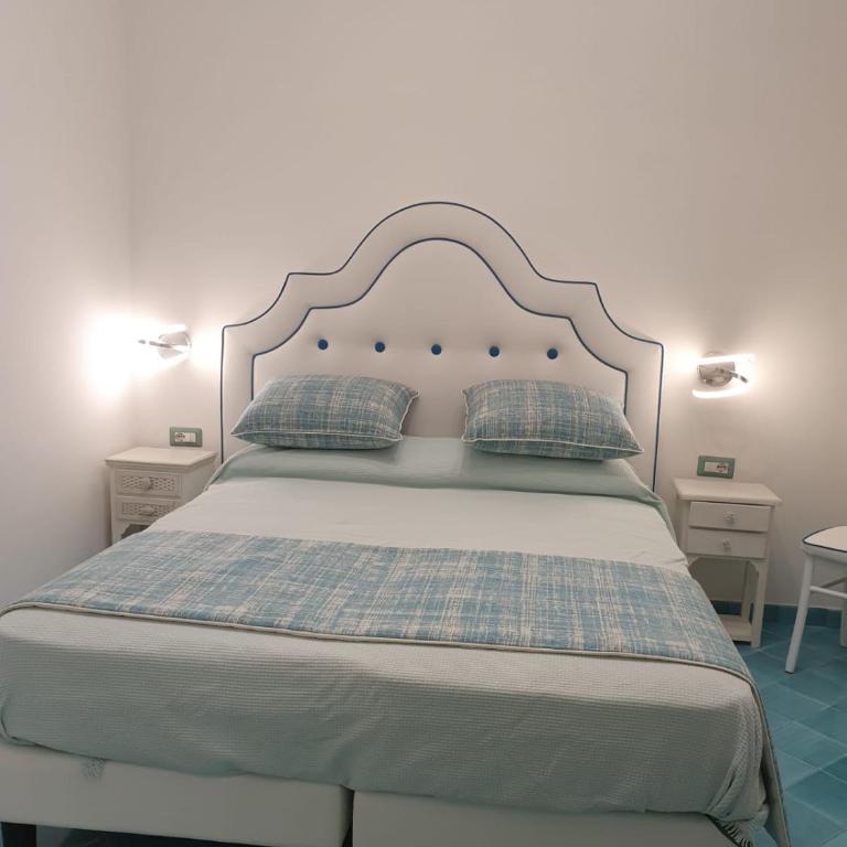 Albergo S. Andrea - Camera Matrimoniale/Doppia con Letti Singoli con Vista - 20