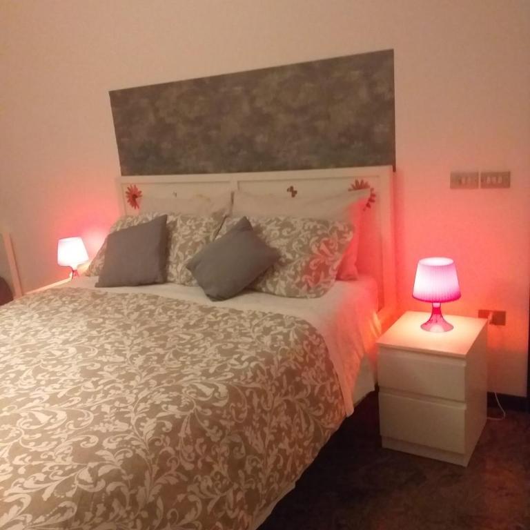 Executive center rooms - Triple Room with Private External Bathroom - 3