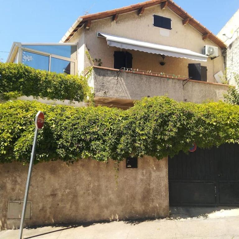 Studio idéal pour deux voyageurs sur Marseille - Apartamento de 1 dormitorio - 2