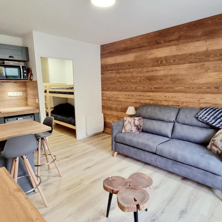 Studio rénové 4 pers. au pied des pistes avec parking - FR-1-504-646 - Estudio - 1