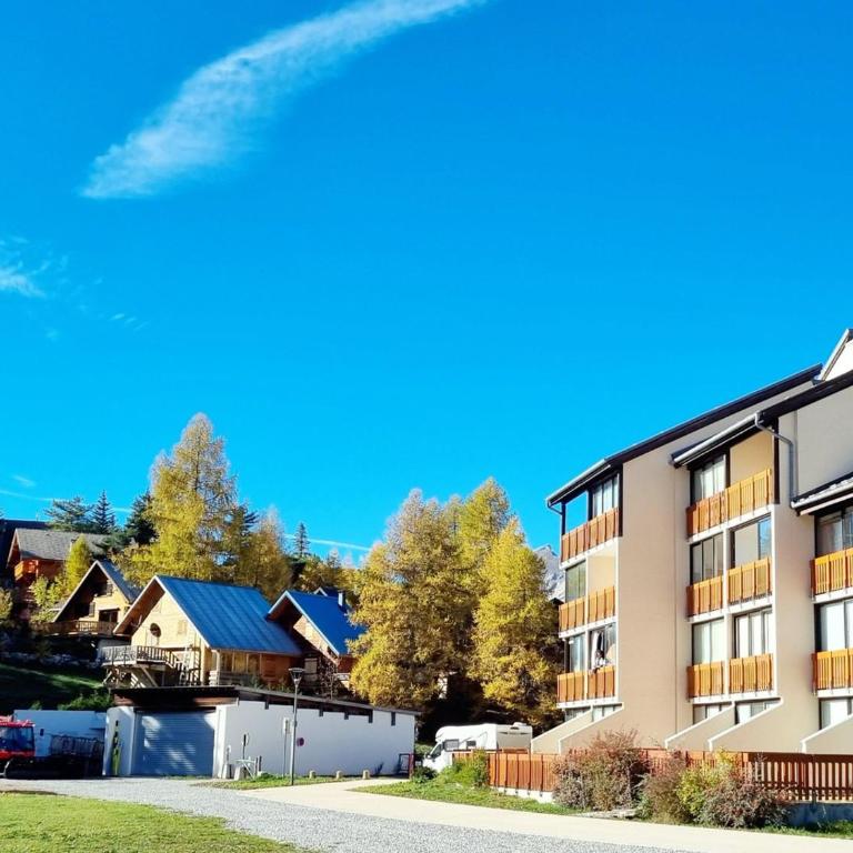 Studio rénové 4 pers. au pied des pistes avec parking - FR-1-504-646 - Estudio - 7