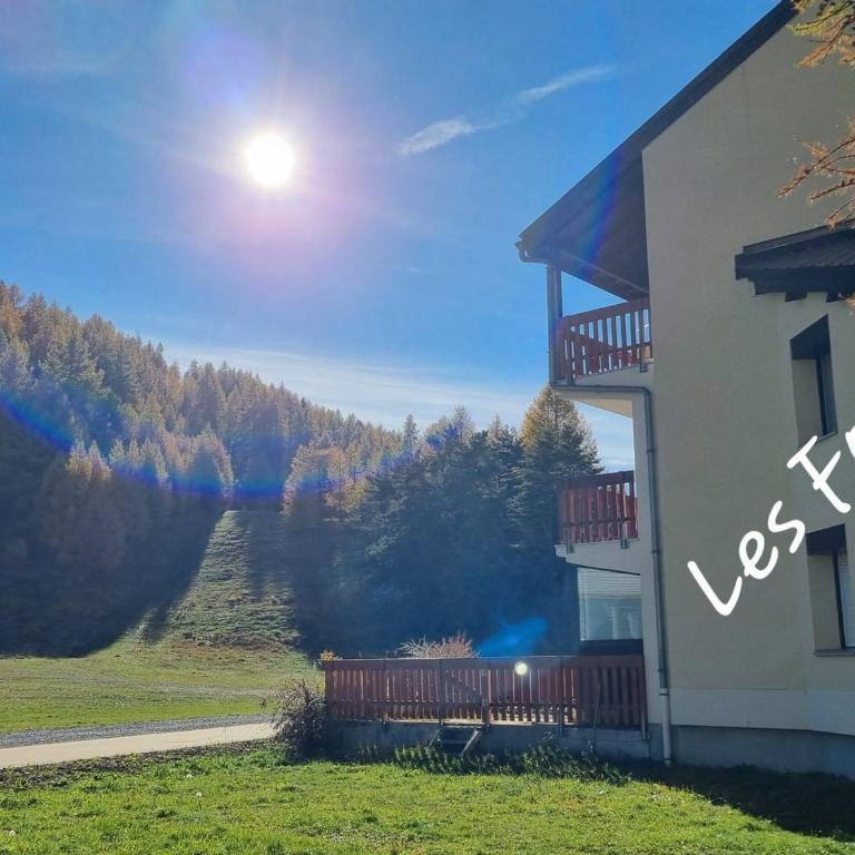 Studio rénové 4 pers. au pied des pistes avec parking - FR-1-504-646 - Estudio - 8