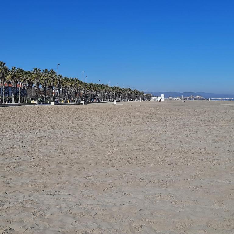 FiveStepsToSea - Beach Apartment Valencia - Apartment with Sea View - 19
