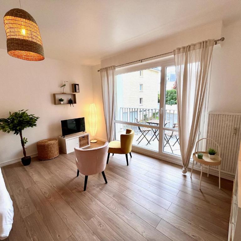 Nihal, Studio proche Zenith avec parking et balcon - Studio avec Balcon - 1