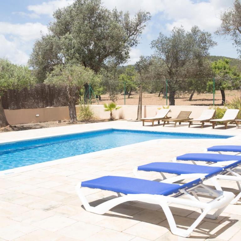 Villa Tom is near to Playa Den Bossa - Villa de 4 dormitorios - 4