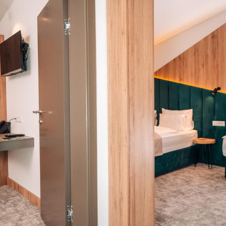 Hotel Forest - Two-Bedroom Apartment - 3