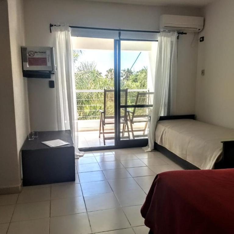 Andaluhe Posada - Habitación Triple con bañera de hidromasaje - 2