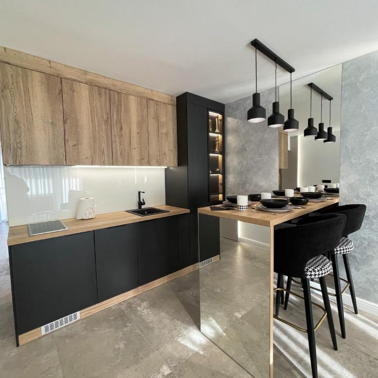 President Lux Apartment - Two-Bedroom Apartment - 8