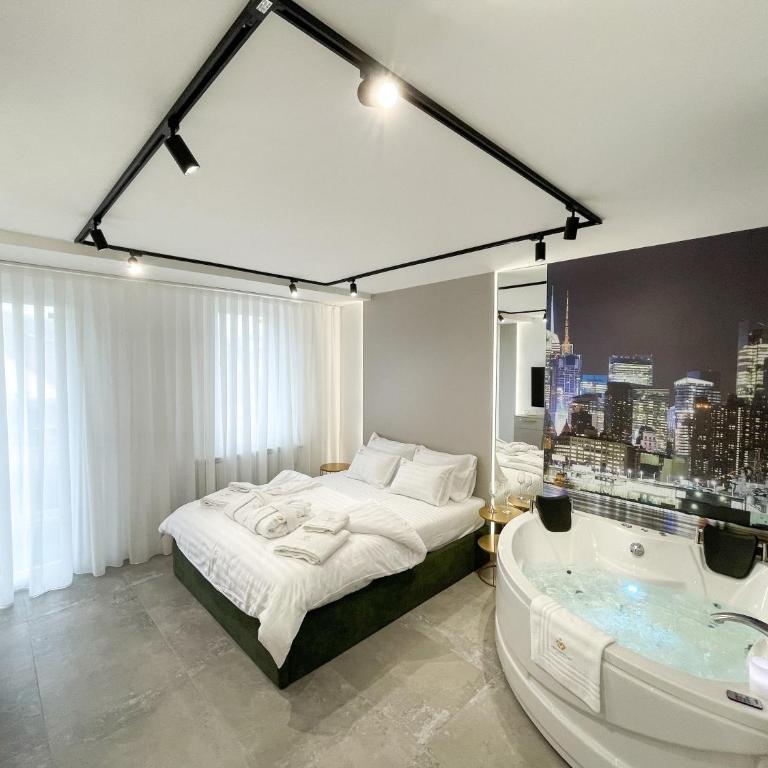President Lux Apartment - Two-Bedroom Apartment - 11