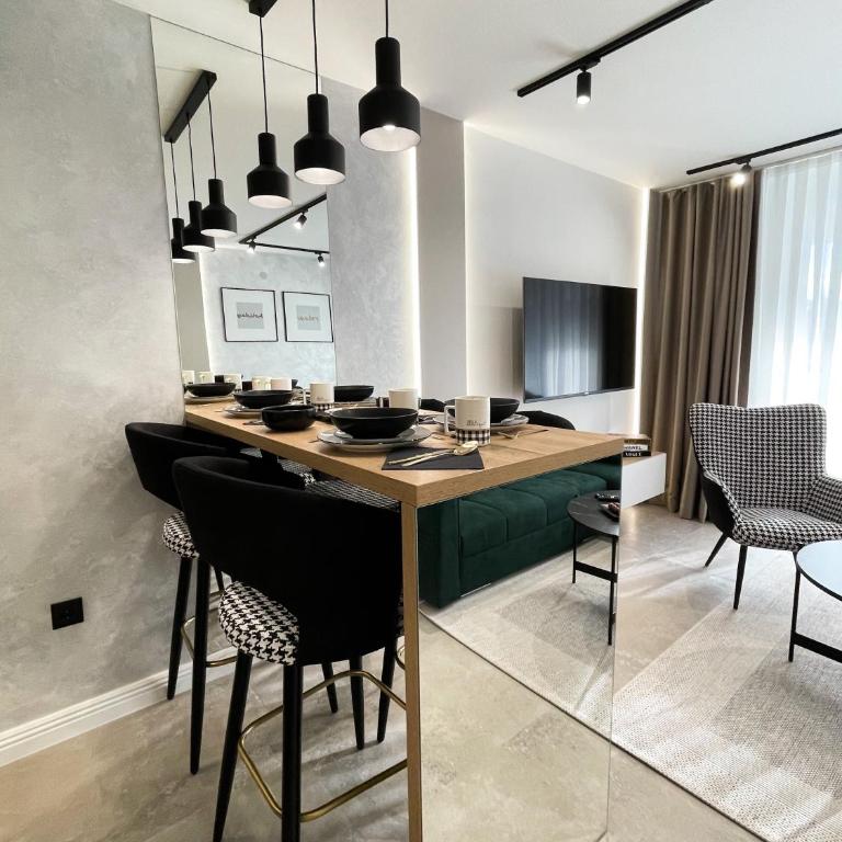 President Lux Apartment - Two-Bedroom Apartment - 12